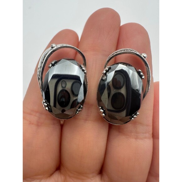 Vintage sterling silver hematite filigree screw back earrings